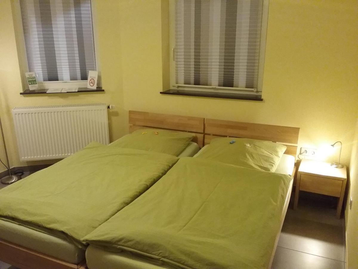 Gaestezimmer , Pension Wauri Waldenbuch Exteriör bild