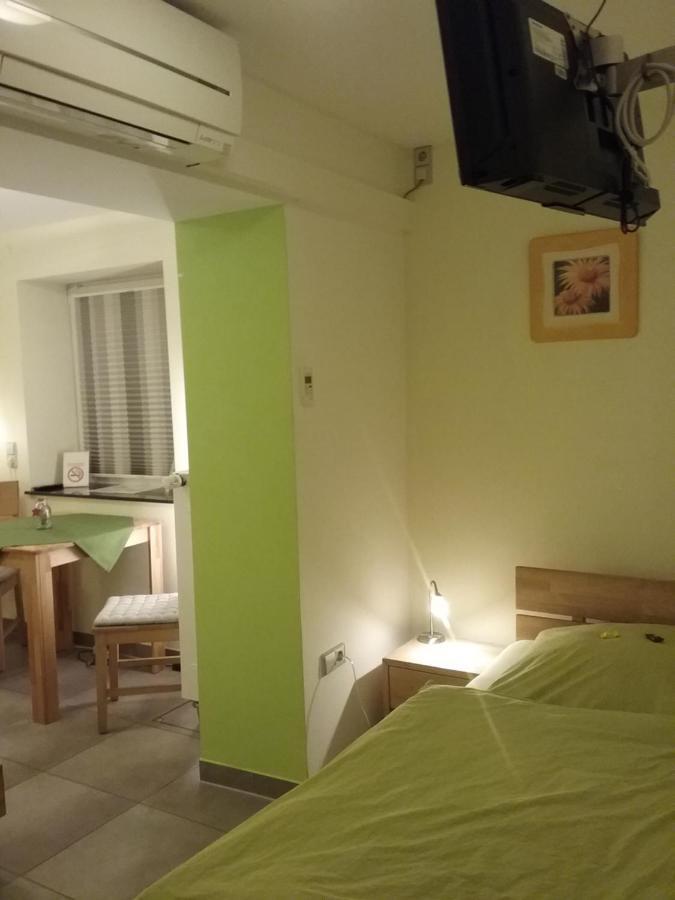 Gaestezimmer , Pension Wauri Waldenbuch Exteriör bild