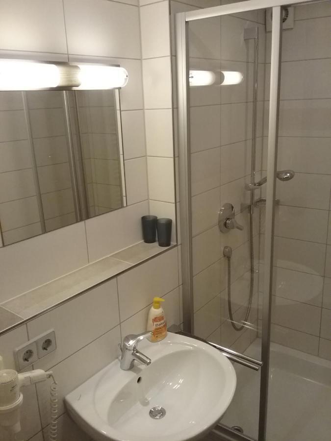 Gaestezimmer , Pension Wauri Waldenbuch Exteriör bild